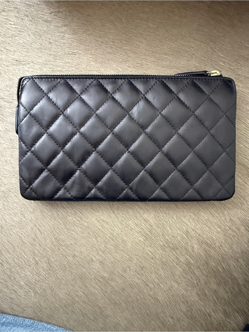 CHANEL Black Quilted Leather Zip Pouch/Clutch with Gold CC - Picture 2 of 10